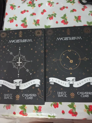 Box Magisterium- Holly Back e Cassandra Clare