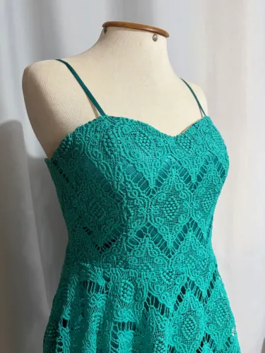Vestido curto de renda Chianelli Verde Água - tamanho 40 - usado em excelente condições