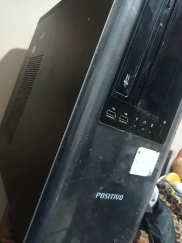 Computador Positivo ideal, Para estudos e trabalho, (PRECISA FORMATAR!) Só vai o gabinete