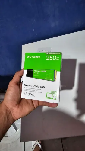 SSD WD Green SN350 250GB NVMe M.2 2280 (Leitura até 2400MB/s e Gravação até 1500MB/s)