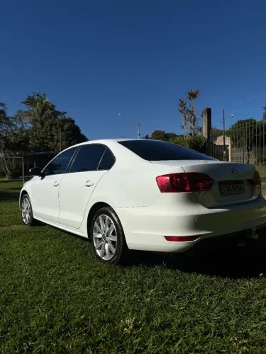 Volkswagen Jetta Comfortline 2.0 T.flex 8V 4P Tipt. 2014