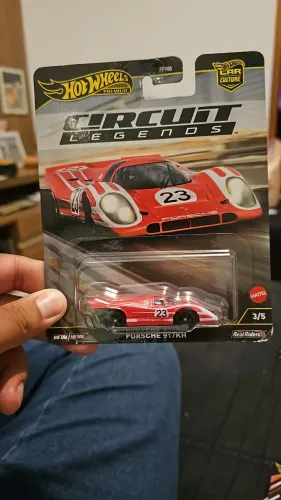 Hot wheels premium