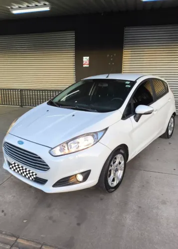 Ford Fiesta 1.6 16V Flex Aut. 5P 2014