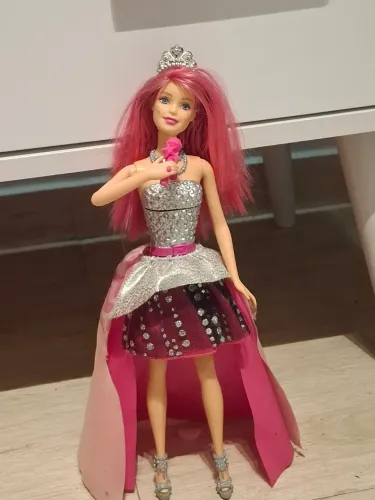 Barbie rock and royals