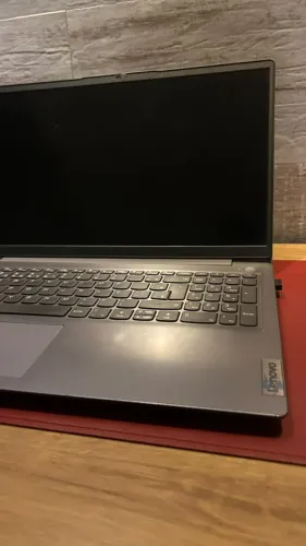 Notebook I3 decima primeira geração - 4 gb de memoria RAM - 128 gb de memoria interna SSD