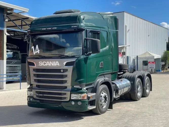 SCANIA R 440 A 6X4 2014 - 970 MIL KM - SUSP. AR -  REPASSE