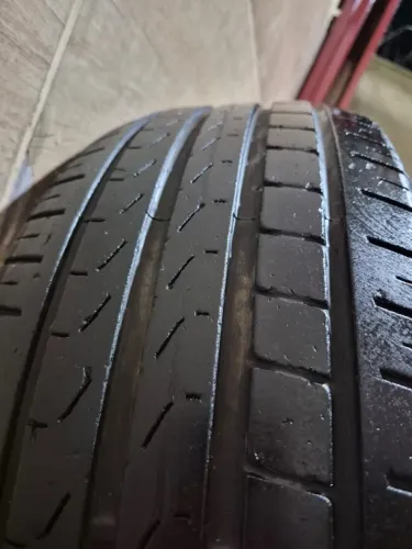 Pneus 205/60 R16 - Pirelli Cinturato P7 e Bridgestone (Excelente Estado)