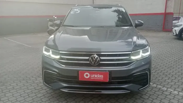 Volkswagen Tiguan Allspac R-line 300 TSI 2.0 2025