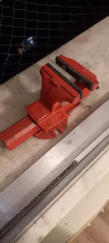 Torno/Morsa de bancada N°4 Mecalsul