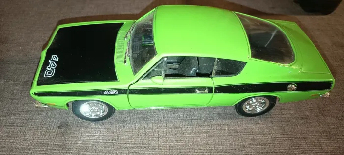 Miniatura Plymouth 1969 1/18