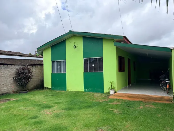 Vende-se casa no bairro Assosete