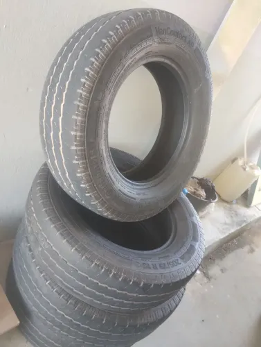 Vende se pneus aro 16 meia vida