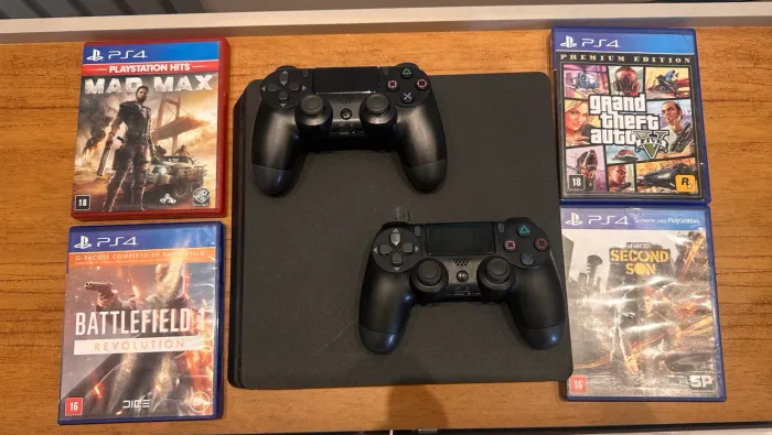PS4 SLIM SÓ ABERTO PRA TROCAR DE PASTA TÉRMICA