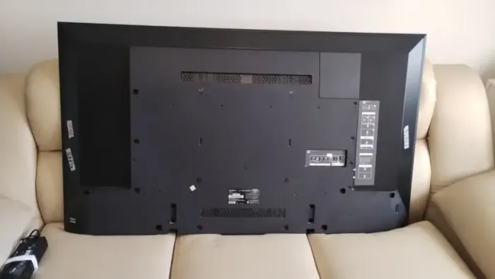 Tv Sony Bravia 55 polegadas, usada, com defeito.
