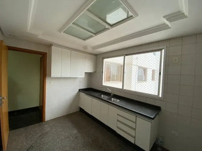 Imóvel para venda tem 109 metros quadrados com 3 quartos em Setor Sudoeste - Goiânia - GO