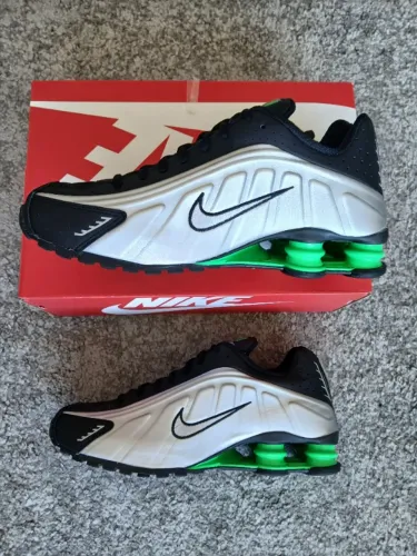 Nike Shox R4 Original - Tamanho 42 - Comprado em Portugal