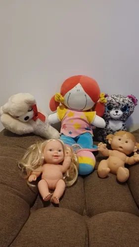 Lote de bonecas/bonecos com pelucia Lionella
