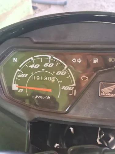 Moto muito econômica Único dono
