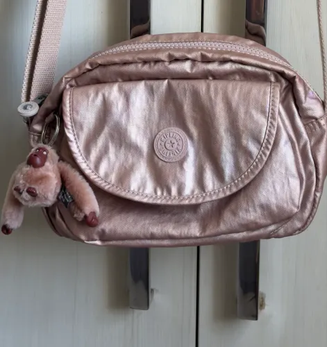 VENDO LINDA BOLSA DA KIPLING na cor Rosê