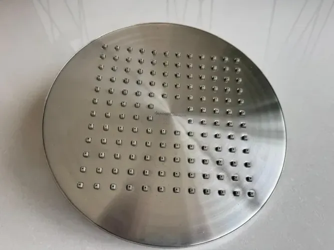 Ducha American Standard (EUA) 10" - Modern Rain Shower Head - 2.5 GPM Brushed Nickel