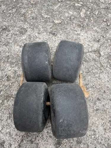 Roda Pig Wheels preta usads