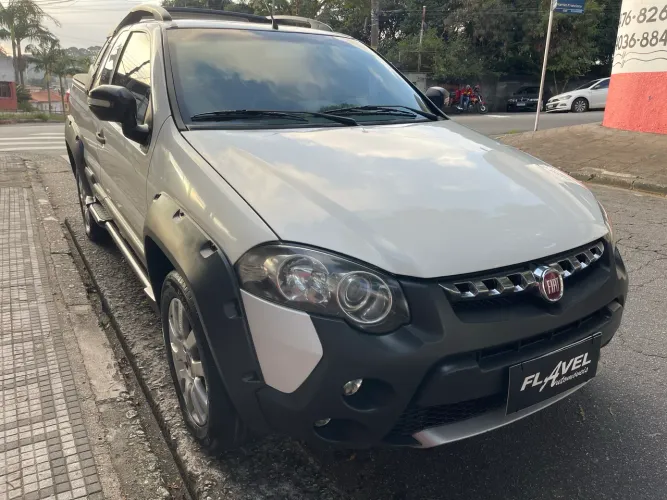 Fiat Strada Adventure 1.8/ 1.8 Locker Flex CE 2016