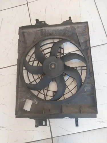 Ventoinha (eletroventilador) Nissan Kicks