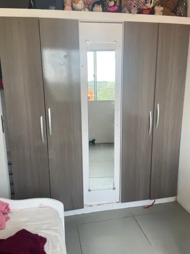 Vendo guarda roupa