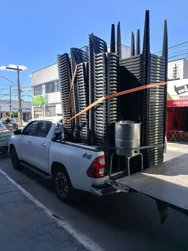 Jogo de Mesa c/ Cadeiras