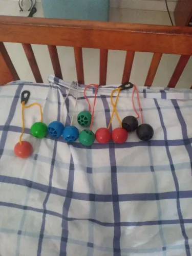 Vendo brinquedos de bolinhas divertidos e para distração