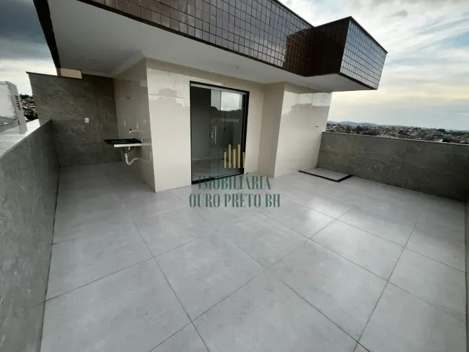Apartamento à venda no bairro Céu Azul;