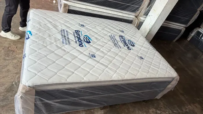 Cama de casal espuma nova
