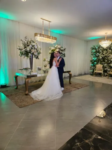 Vestido de noiva Azazie tamanho 38, estilo princesa