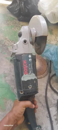 Lixadeira Bosch grande