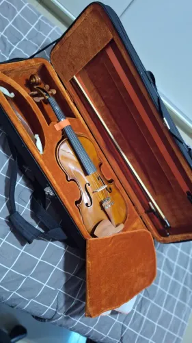 Violino Eagle 4/4 - praticamente novo | Completo