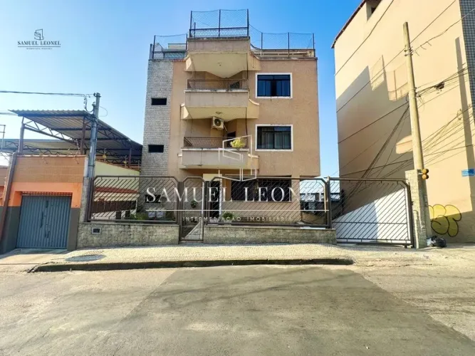 Cobertura a venda com elevador, 3 quartos, 1 suíte e vaga no Santa Helena