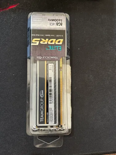 Memória DDR5 8GB 5600MHz