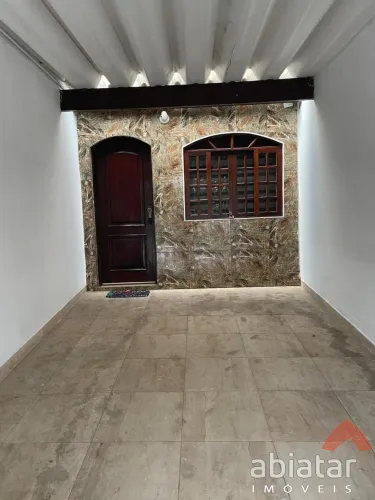 Casa à venda no Jardim Henriqueta - Taboão da Serra/SP - 67m² - 2 dormitórios