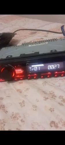 Som Pioneer mvh88ub não tem bluetooth 