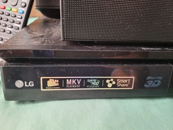 Home Theater Blu-ray 3d LG Lhb625m