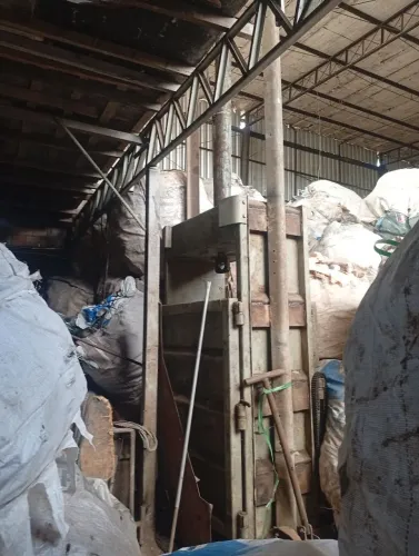 prensa para reciclagem  12 mil