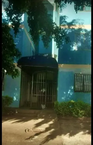 Apartamento quitado grande bem localizado próximo ao shopping Sul comercial escola parada