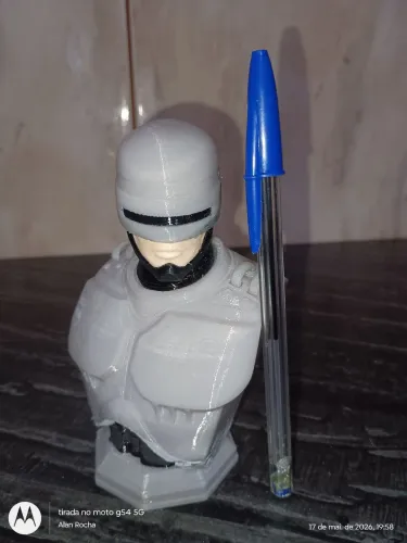 Busto Robocop 