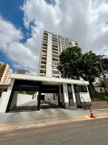 #Vende-se Espaçoso apartamento bem localizado no Bairro Popular , com 224,29 m2 , 04 Quart
