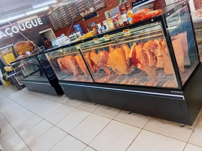 BALCÃO ACOUGUE COM PORTA GANCHEIRA 3MT - NOVO