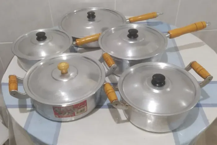 Conjunto Panelas Alumínio Batido Fundido
