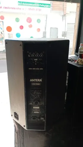 Caixa Ativa Antera TS 700A