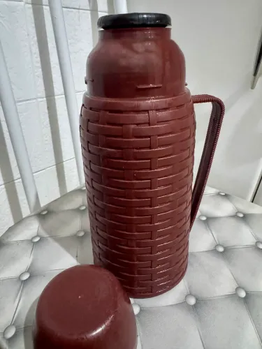 Garrafa Térmica Aladdin Vintage Vermelha