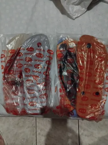 Lote Havaianas Naruto Originais e Lacradas - Tamanho 43 / 44