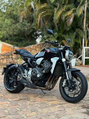 CB1000R